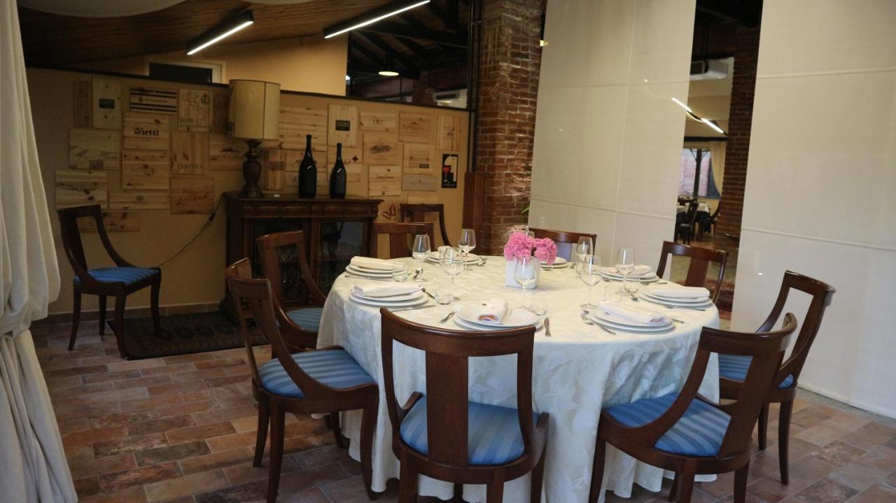 La Regibussa - Hotel Ristorante Asti Ngoại thất bức ảnh